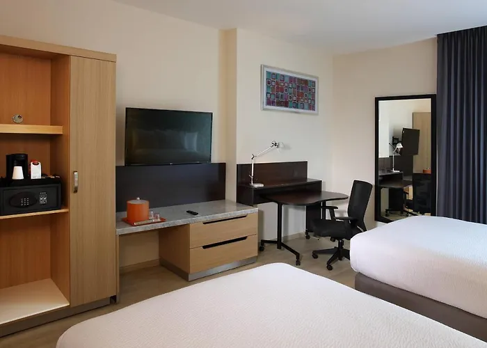 Fairfield Inn & Suites By Marriott Mexico City Vallejo 3* Mexico City