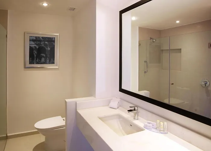 Hotel Fairfield Inn & Suites By Marriott Mexico City Vallejo
