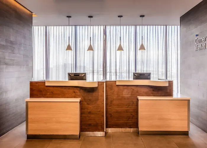 Fairfield & By Marriott Vallejo Hotel 3*